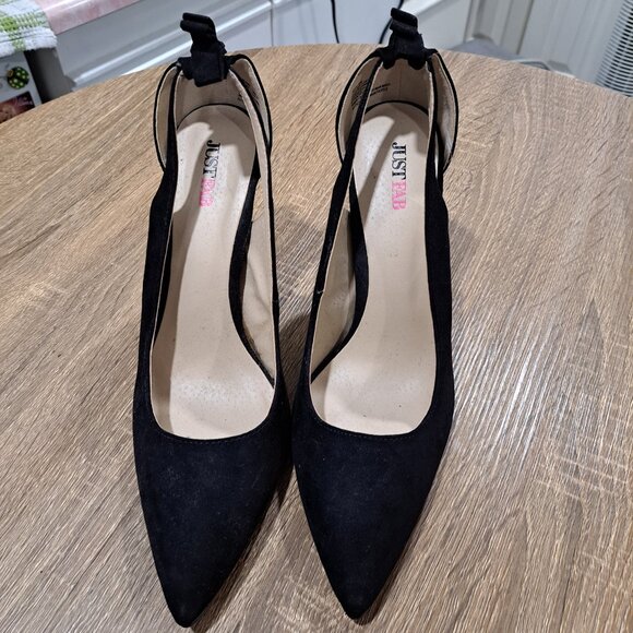 Black suede pointed toe stilettos - size US 8.5 - Picture 1 of 3
